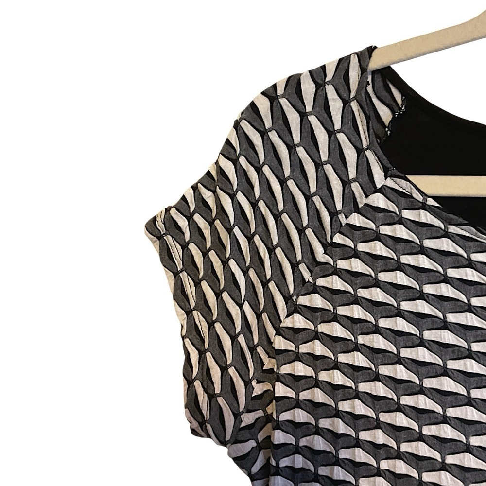 Renee C Dress Black Gray White Quilted Textured Short Sleeve SZ M Stretch Swing - Picture 4 of 6